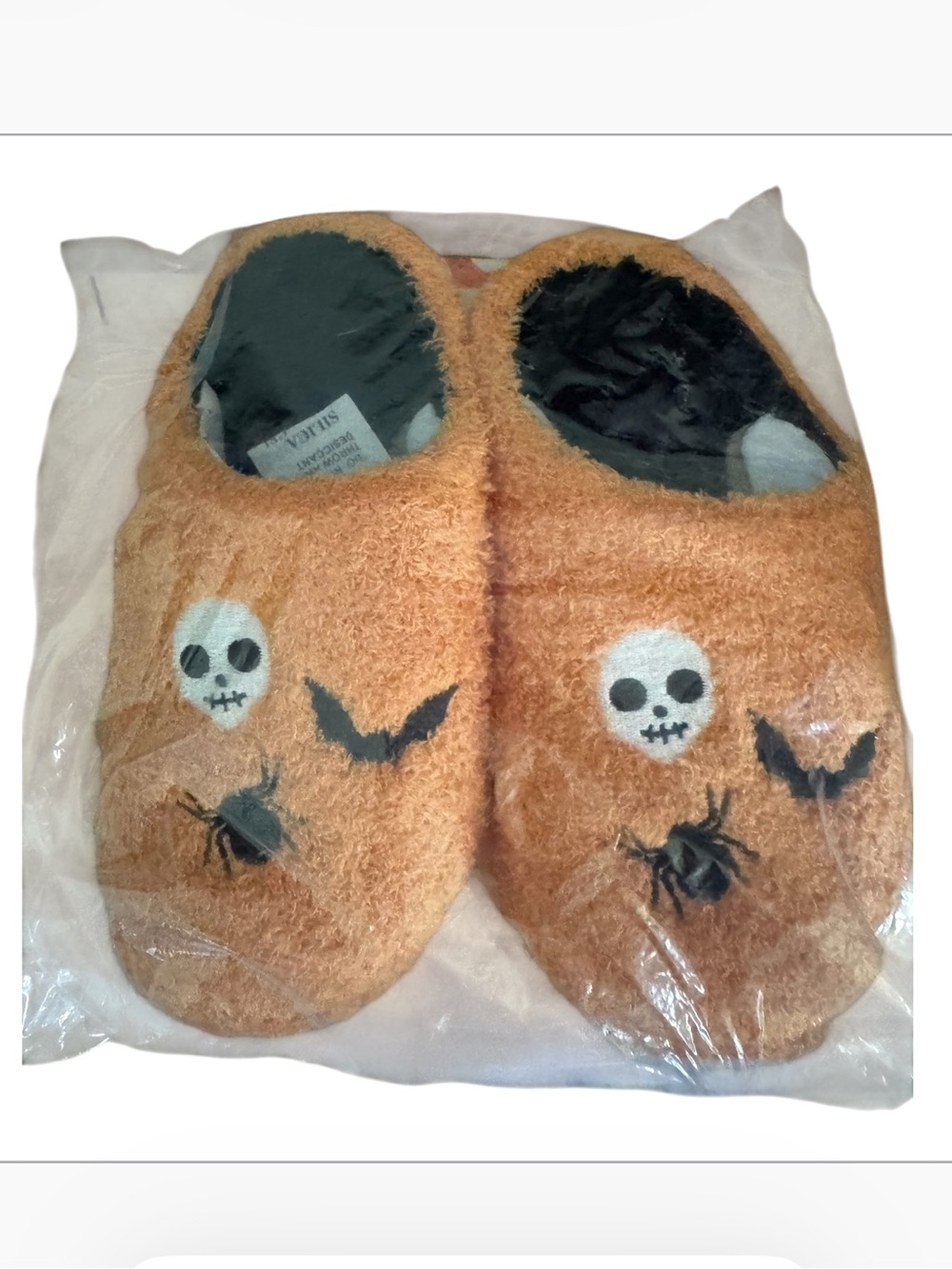 MUSH Kids spooky Orange Fuzzy slip on Slippers with Skulls & Bats size 4-5